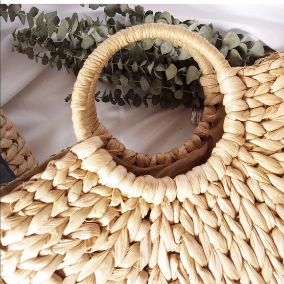 Straw Retro Knitted Handbag • Rattan Straw - Picture 4 of 7